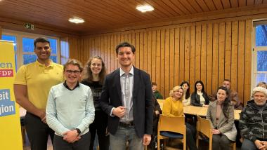 Europaarmee: Sicherheitsgarant- oder Risiko? Wie sichern wir den Frieden in Europa und verteidigen unsere Heimat im Ernstfall?